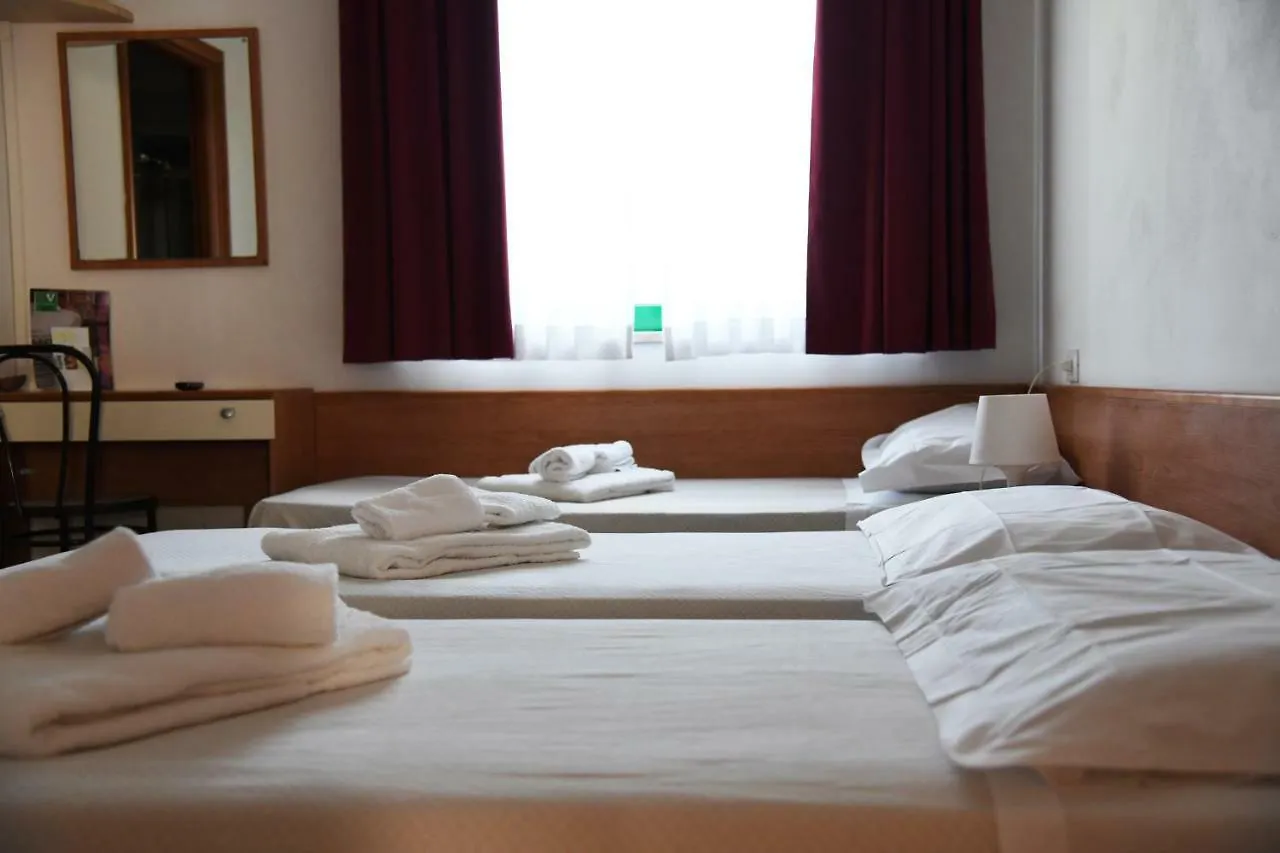 Sport Village Badia Holiday House Colle Val D'Elsa 0*,  Italia
